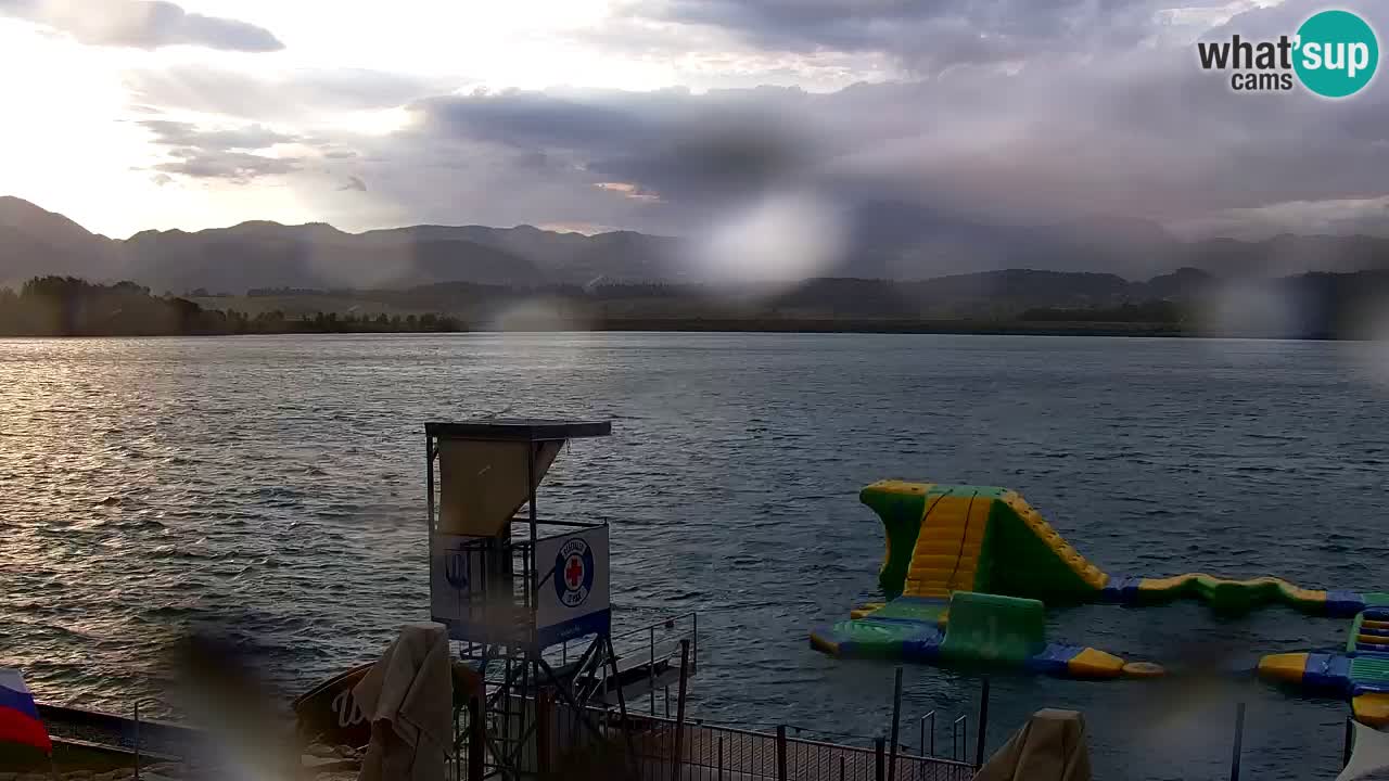 Velenje Lake Webcam – Live from Velenje Beach