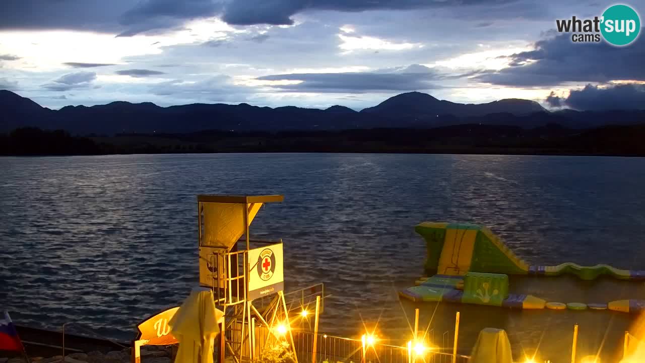 Web kamera Velenjsko jezero – Plaža Velenje uživo