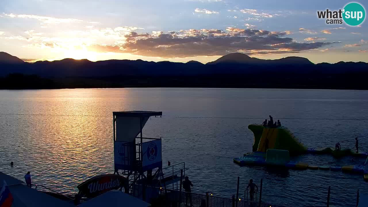 Web kamera Velenjsko jezero – Plaža Velenje uživo