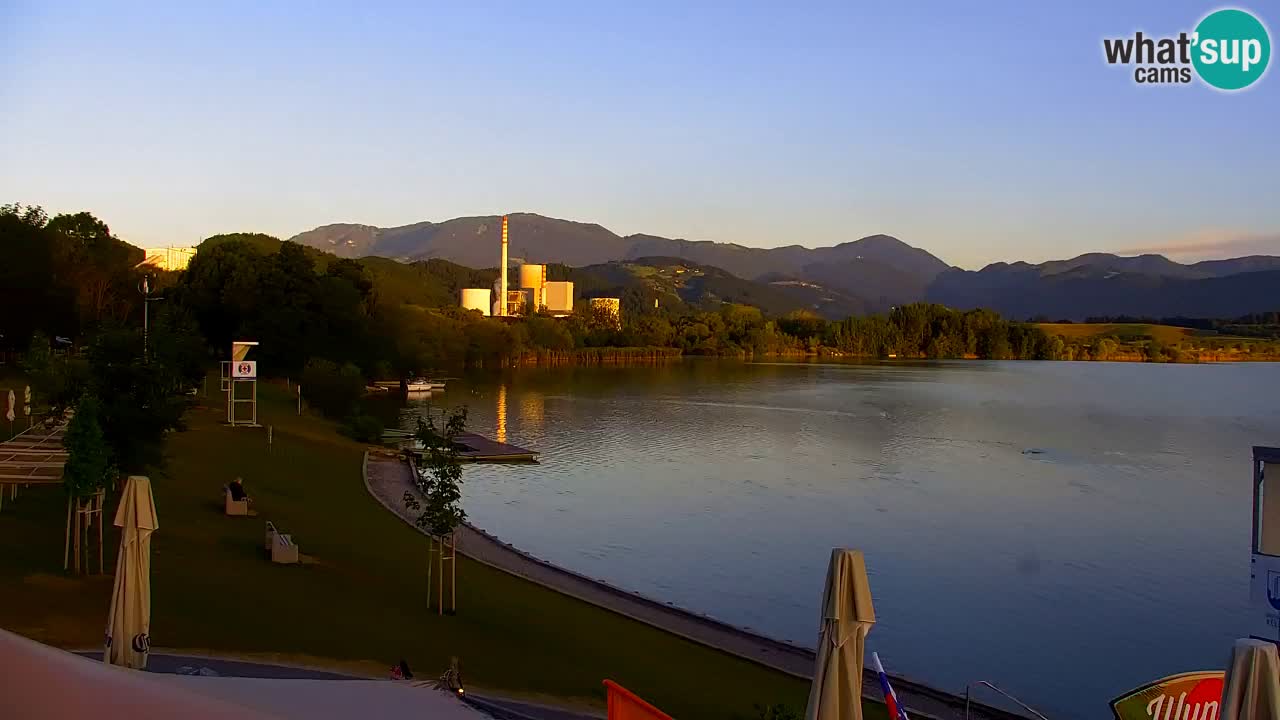 Web kamera Velenjsko jezero – Plaža Velenje uživo