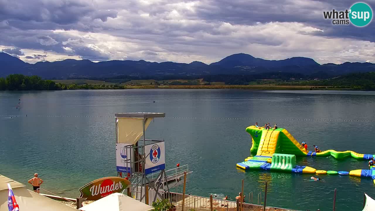 Web kamera Velenjsko jezero – Plaža Velenje uživo