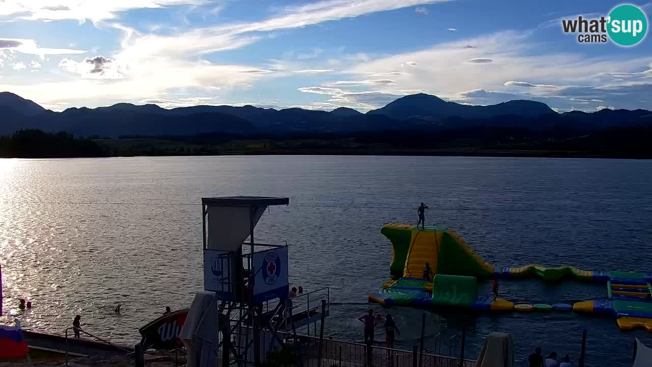 Web kamera Velenjsko jezero – Plaža Velenje uživo