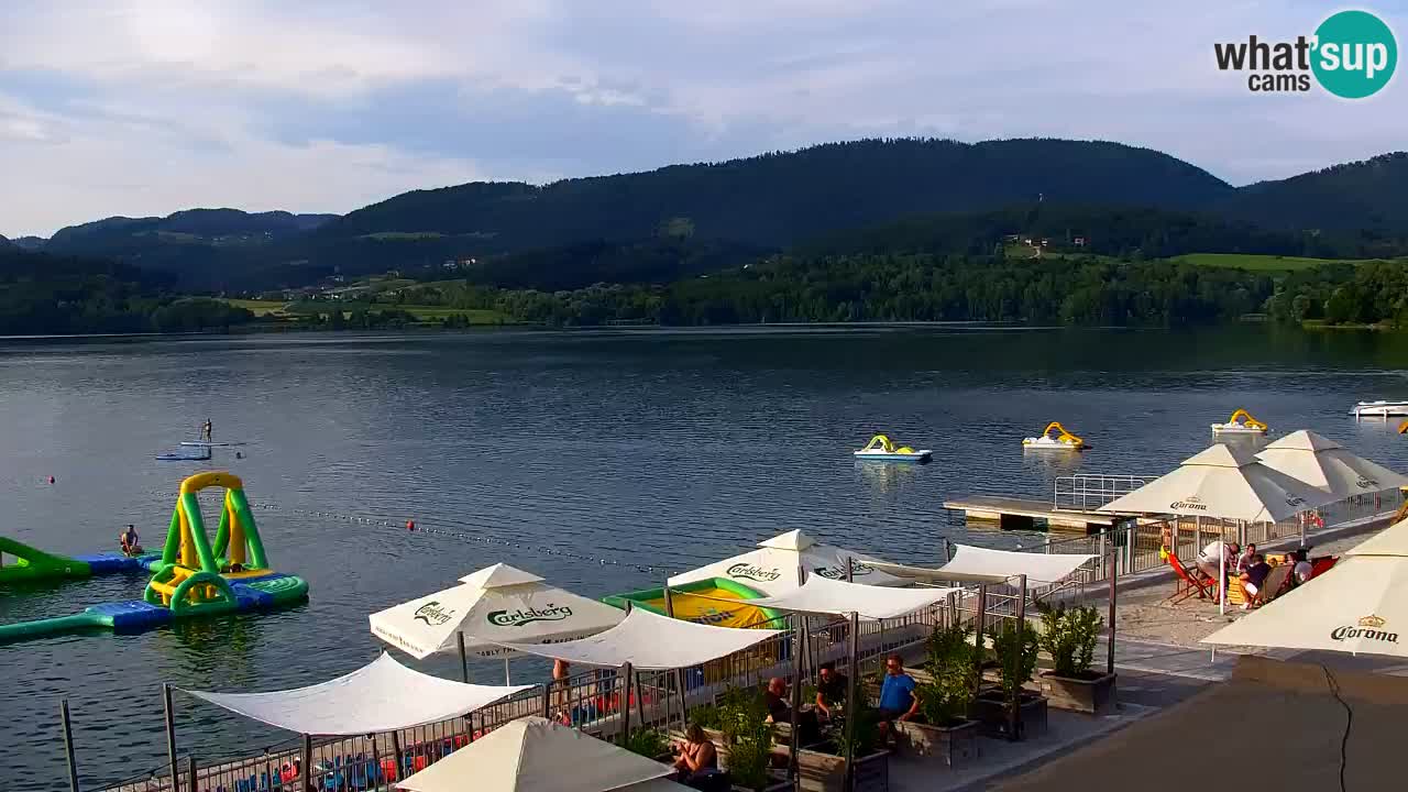 Spletna kamera Velenjsko jezero – Pogled v živo z Velenjske plaže