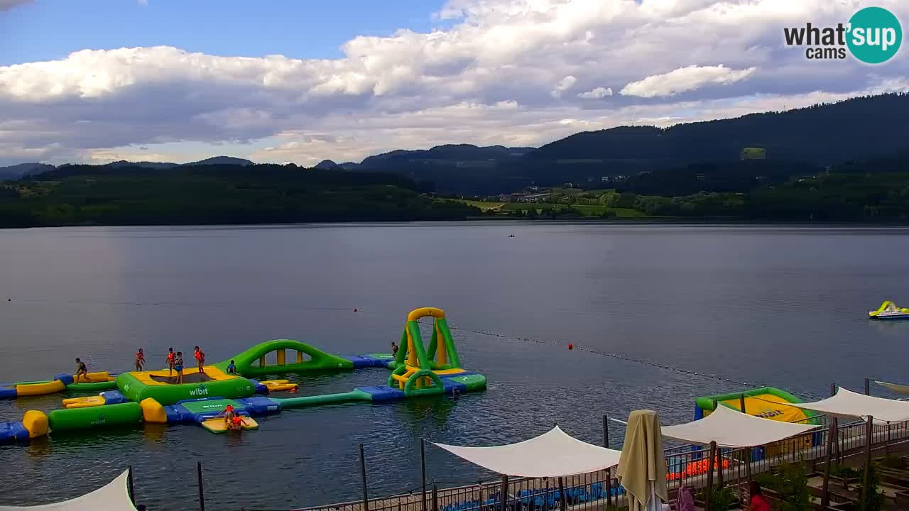 Spletna kamera Velenjsko jezero – Pogled v živo z Velenjske plaže