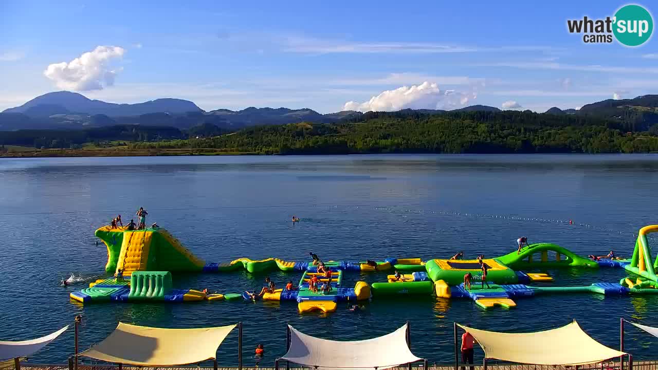 Spletna kamera Velenjsko jezero – Pogled v živo z Velenjske plaže