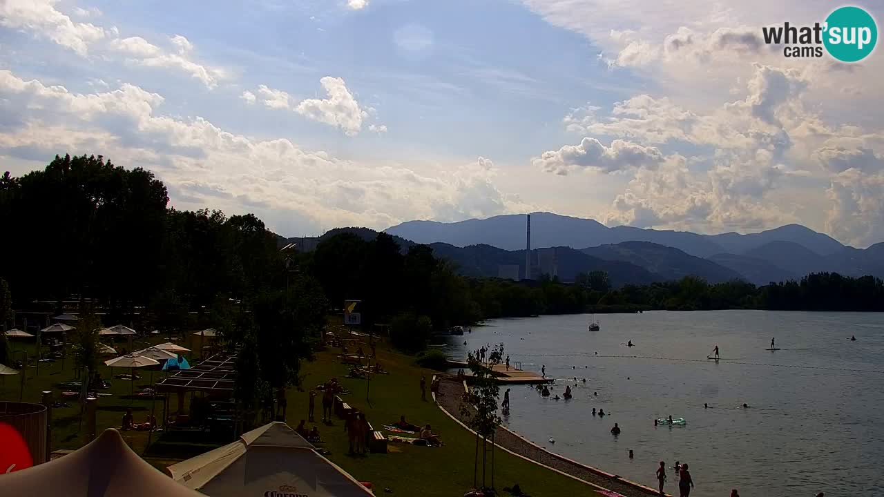Velenje Lake Webcam – Live from Velenje Beach