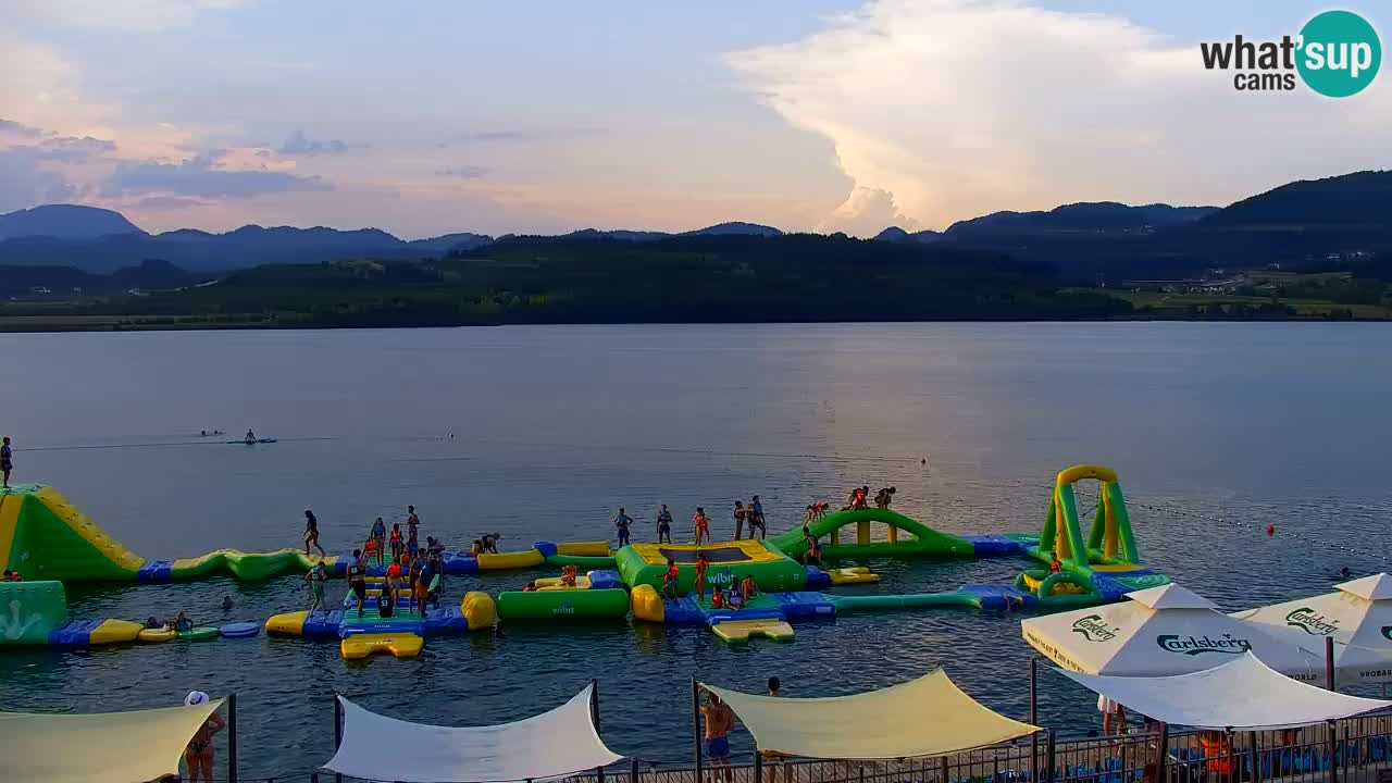Spletna kamera Velenjsko jezero – Pogled v živo z Velenjske plaže