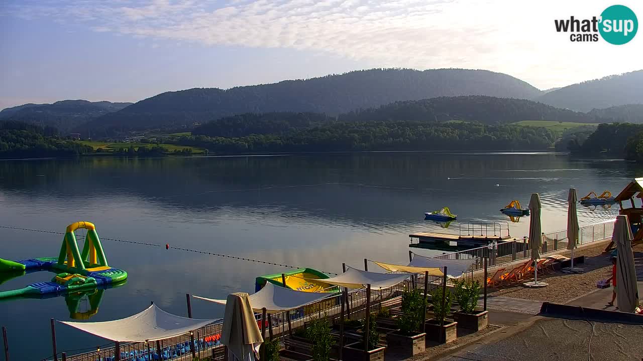 Spletna kamera Velenjsko jezero – Pogled v živo z Velenjske plaže