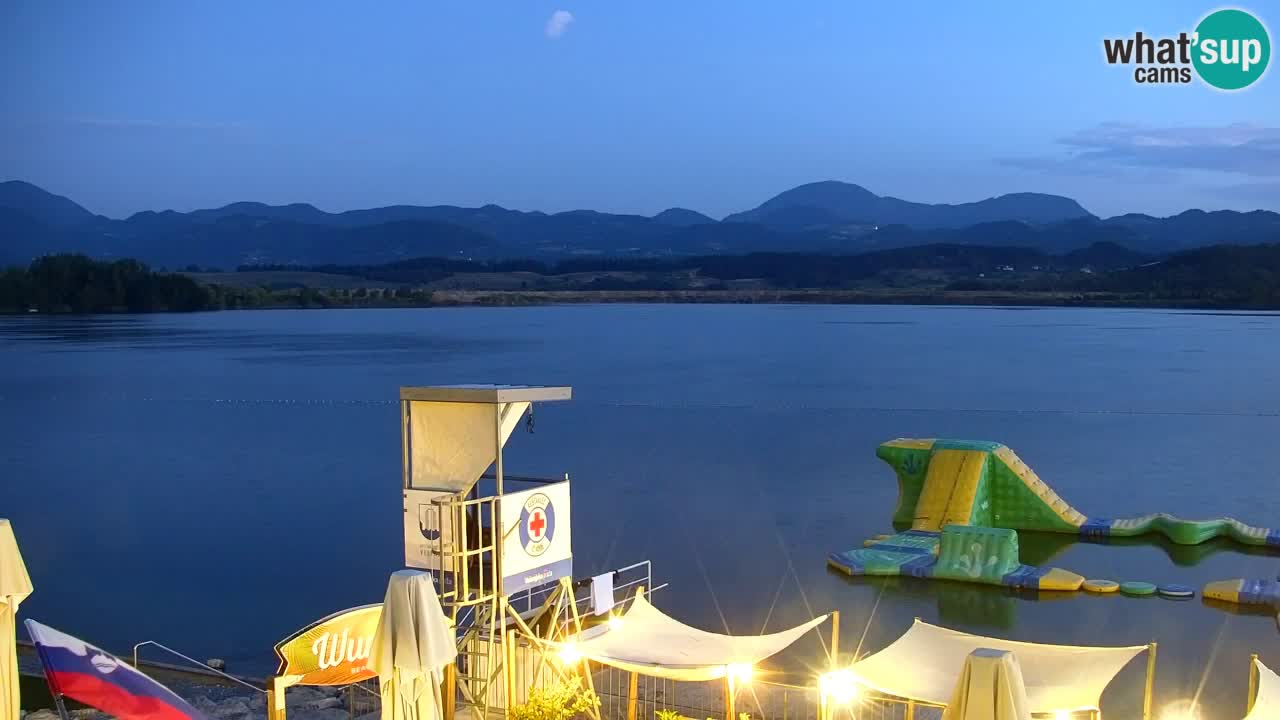 Web kamera Velenjsko jezero – Plaža Velenje uživo