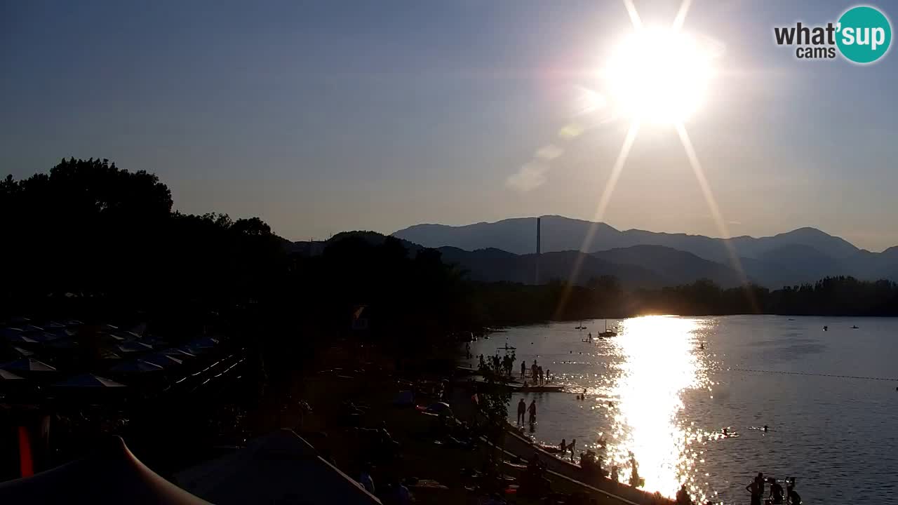 Web kamera Velenjsko jezero – Plaža Velenje uživo