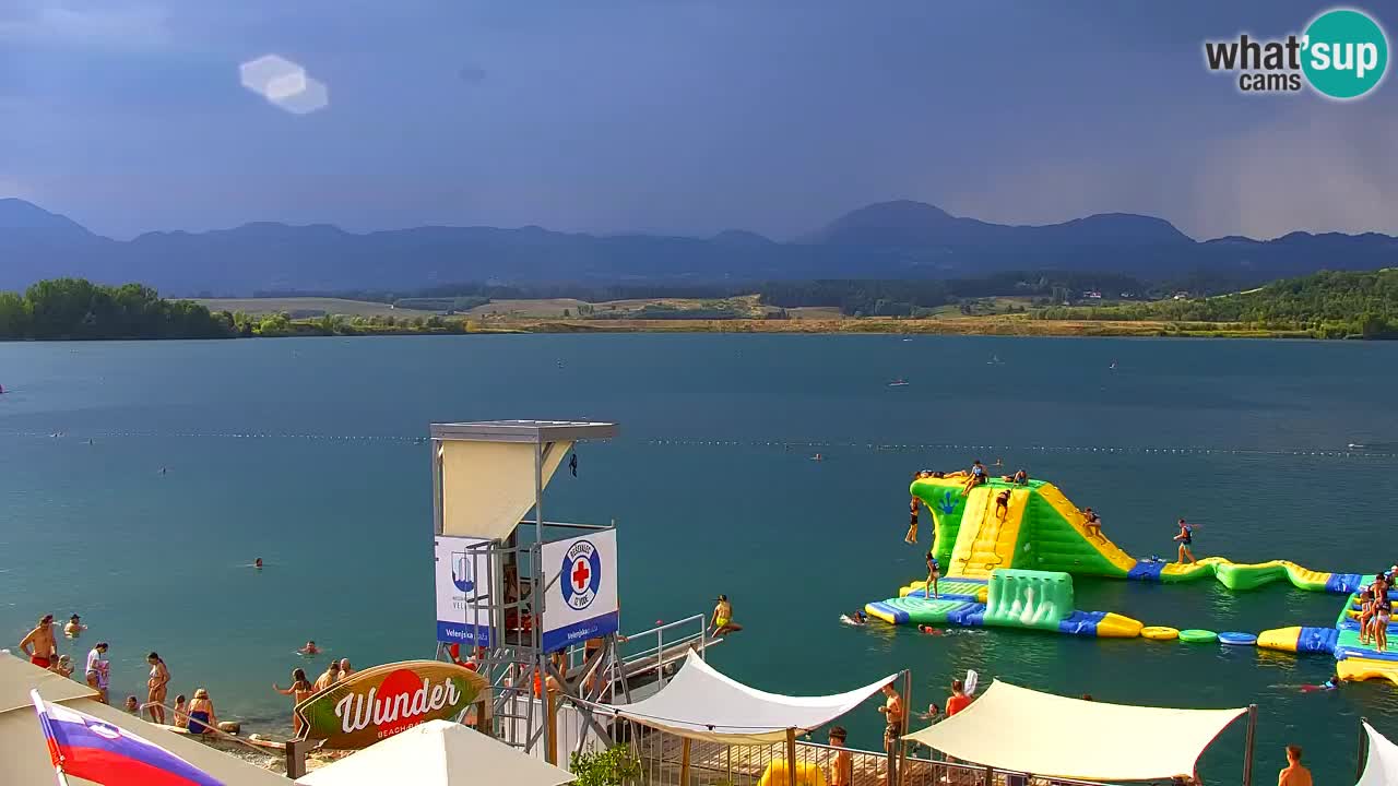 Web kamera Velenjsko jezero – Plaža Velenje uživo