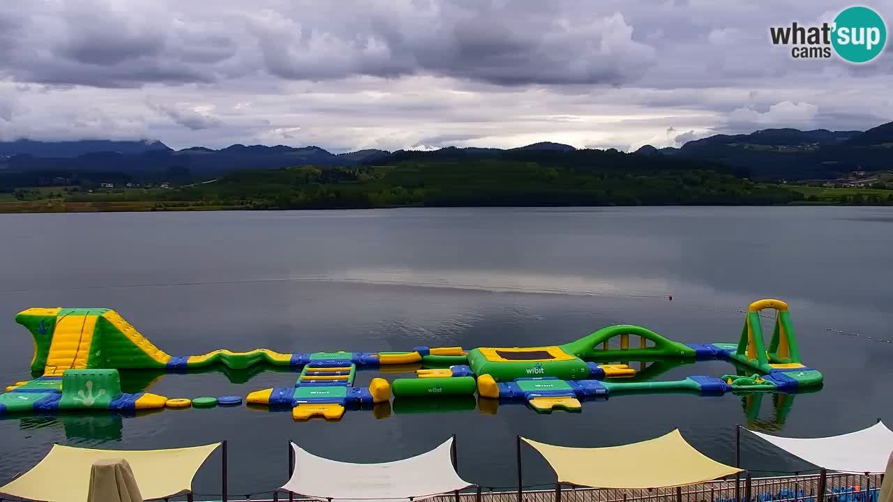 Spletna kamera Velenjsko jezero – Pogled v živo z Velenjske plaže