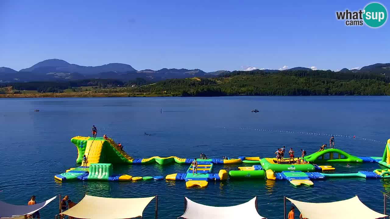 Spletna kamera Velenjsko jezero – Pogled v živo z Velenjske plaže