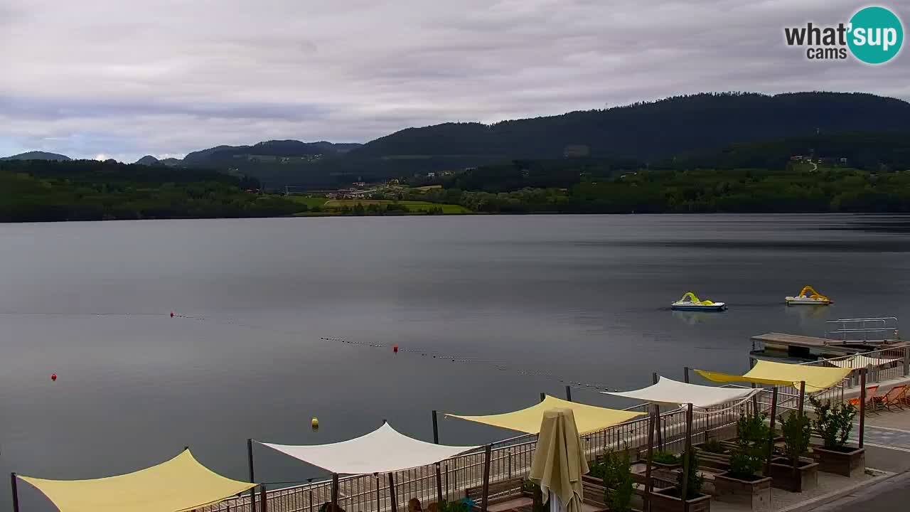 Spletna kamera Velenjsko jezero – Pogled v živo z Velenjske plaže