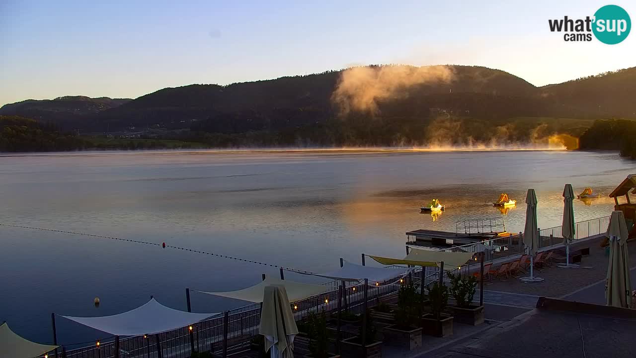 Spletna kamera Velenjsko jezero – Pogled v živo z Velenjske plaže