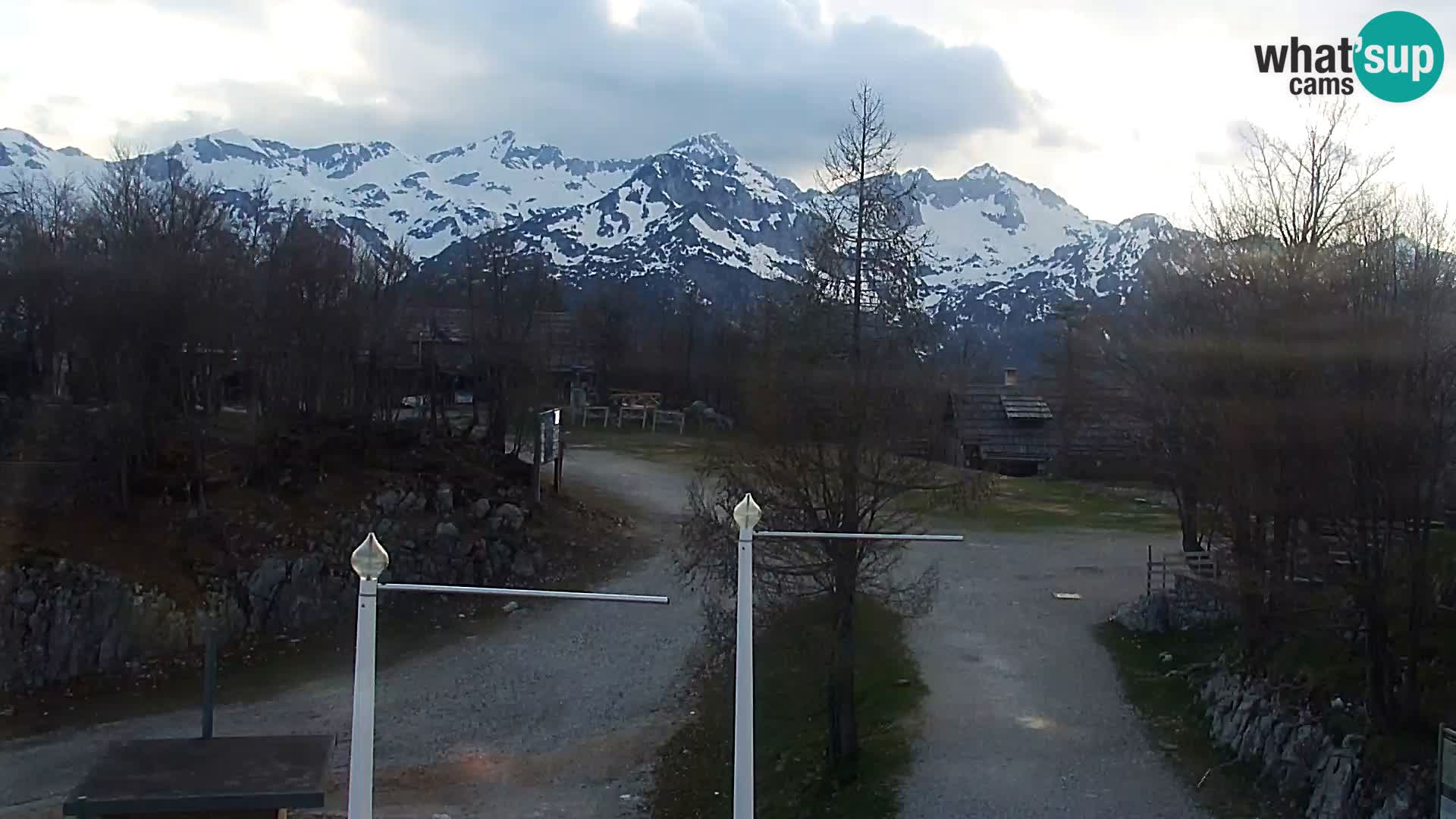 Spletna kamera Smučišče Kamera v zivo Vogel – postaja nihalke