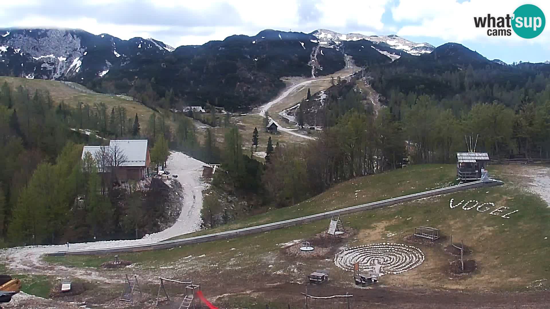 Spletna kamera Smučišče Kamera v zivo Vogel – postaja nihalke