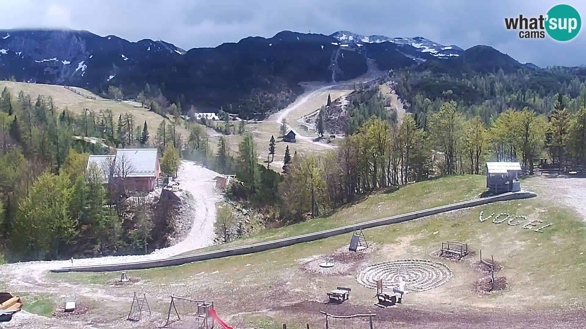Spletna kamera Smučišče Kamera v zivo Vogel – postaja nihalke