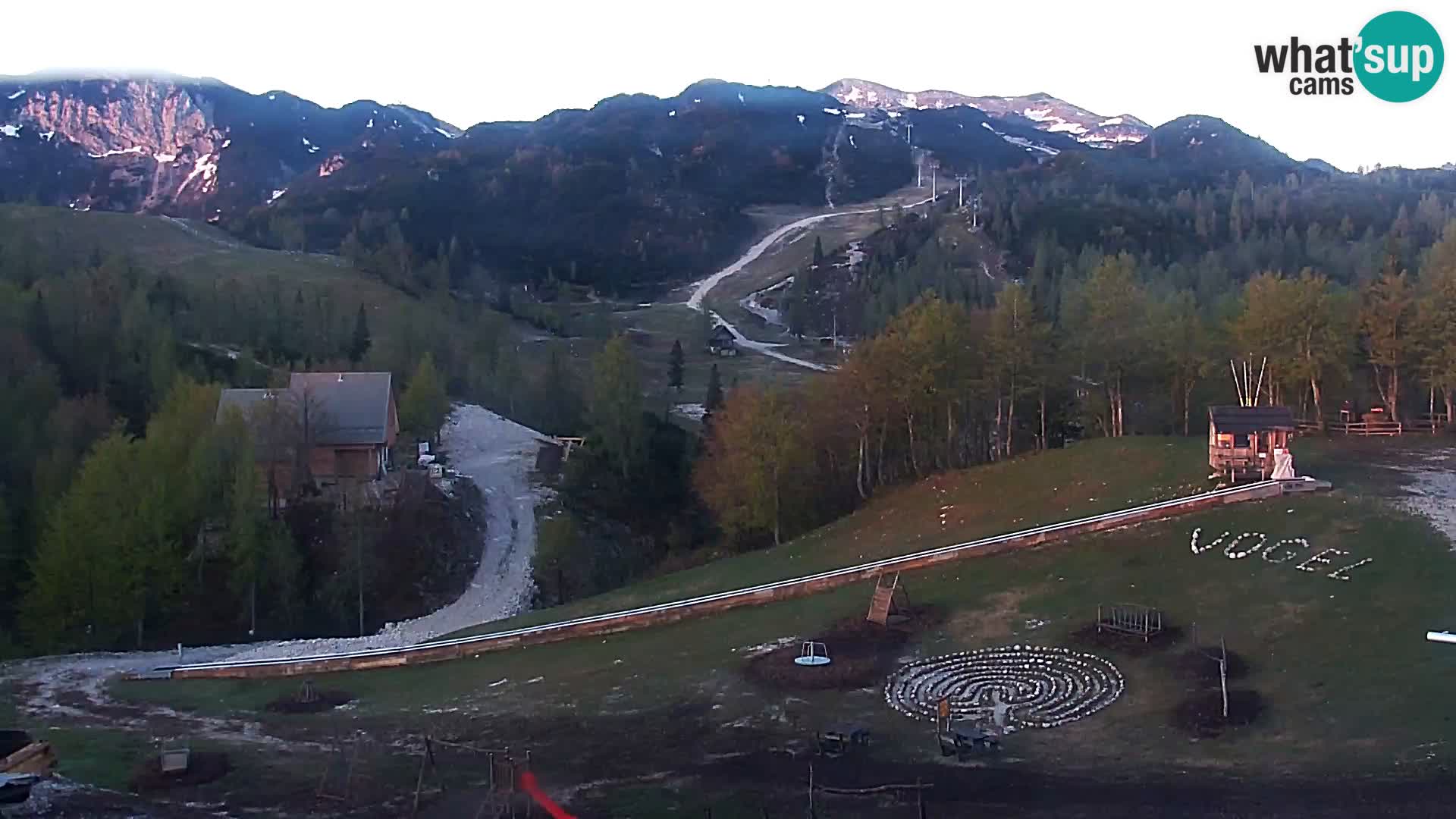 Spletna kamera Smučišče Kamera v zivo Vogel – postaja nihalke