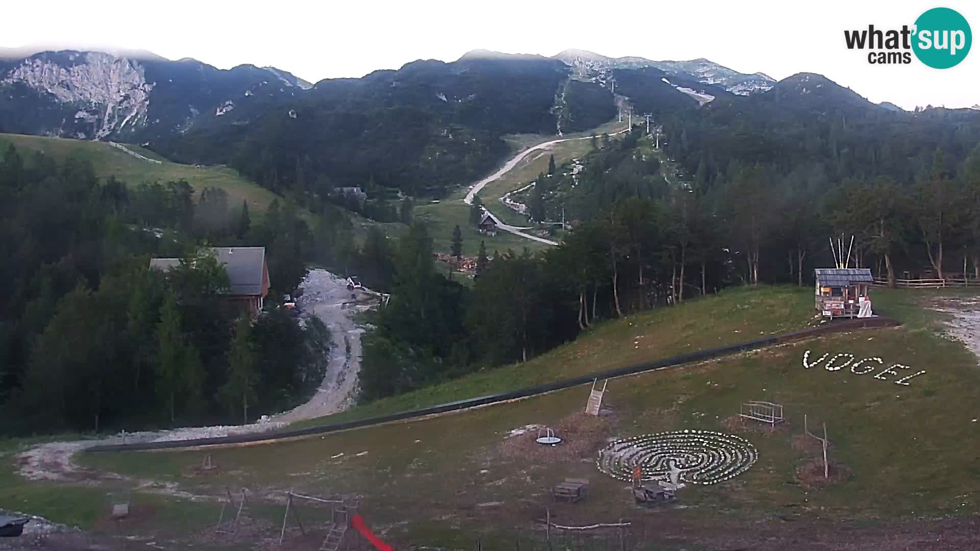 Spletna kamera Smučišče Kamera v zivo Vogel – postaja nihalke