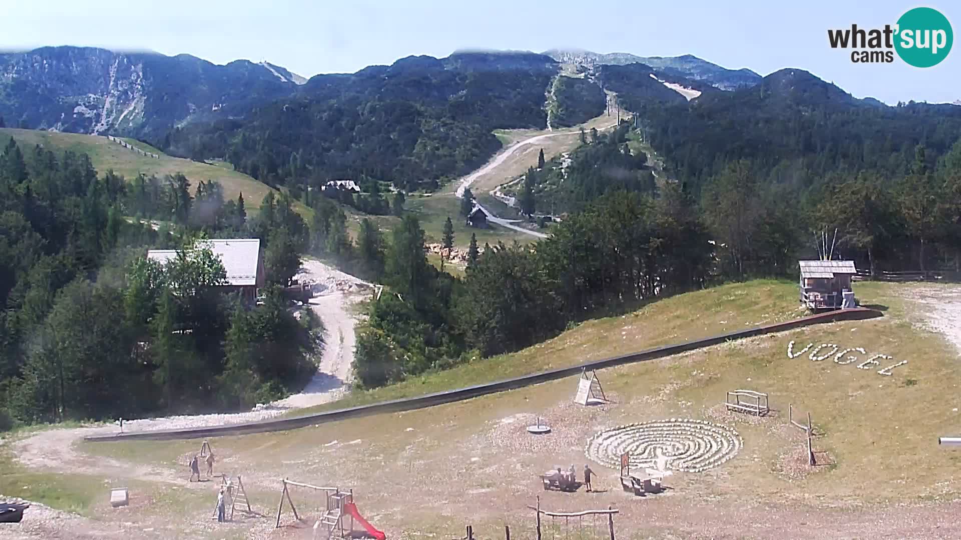 Spletna kamera Smučišče Kamera v zivo Vogel – postaja nihalke