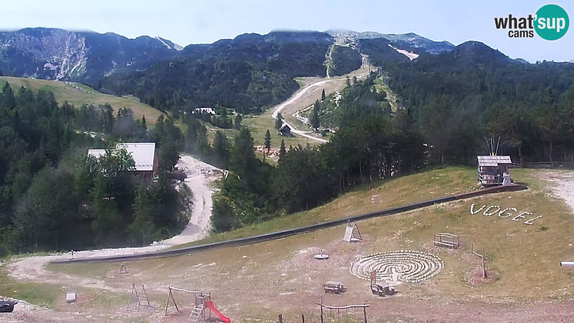 Spletna kamera Smučišče Kamera v zivo Vogel – postaja nihalke
