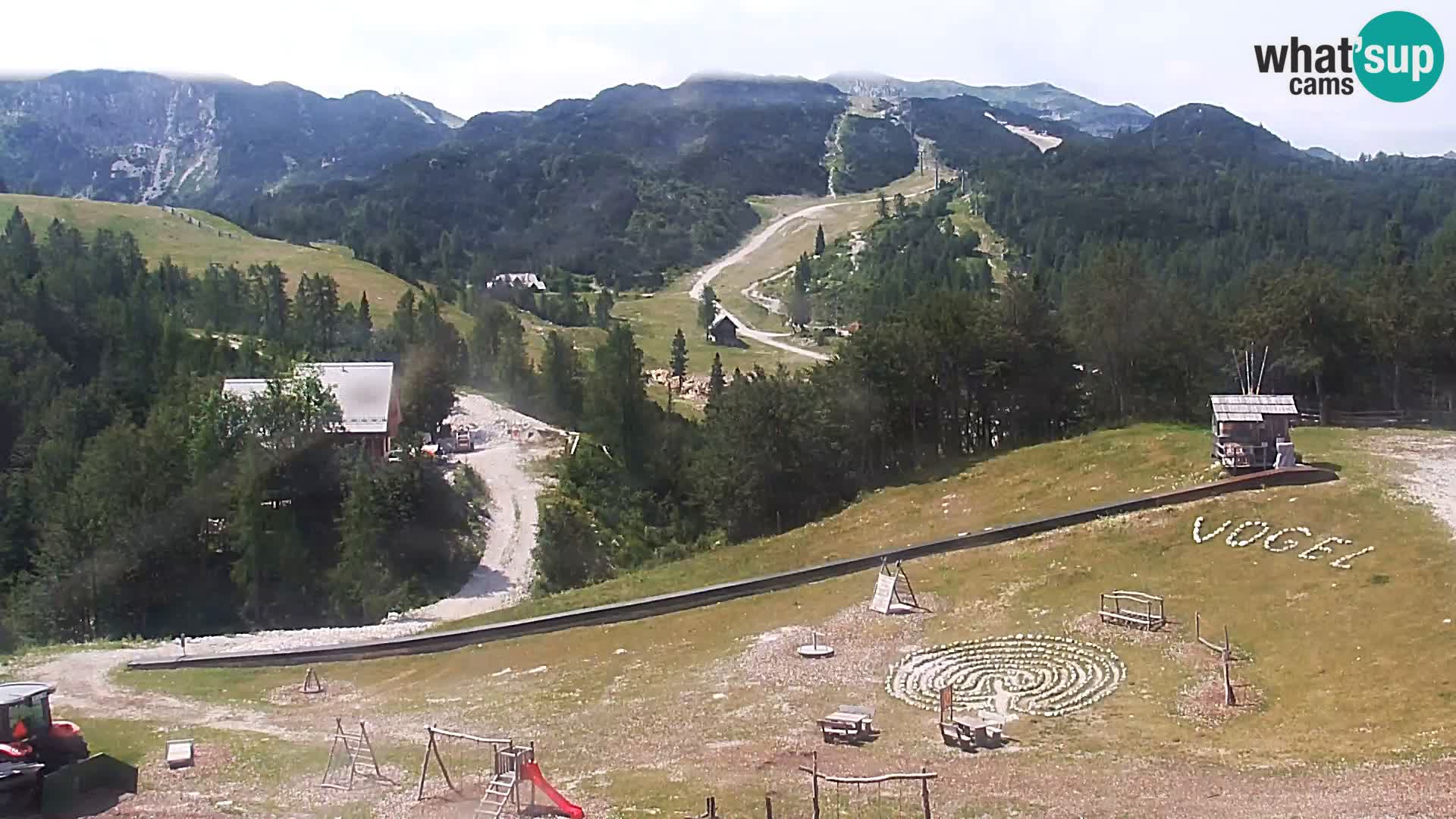Spletna kamera Smučišče Kamera v zivo Vogel – postaja nihalke