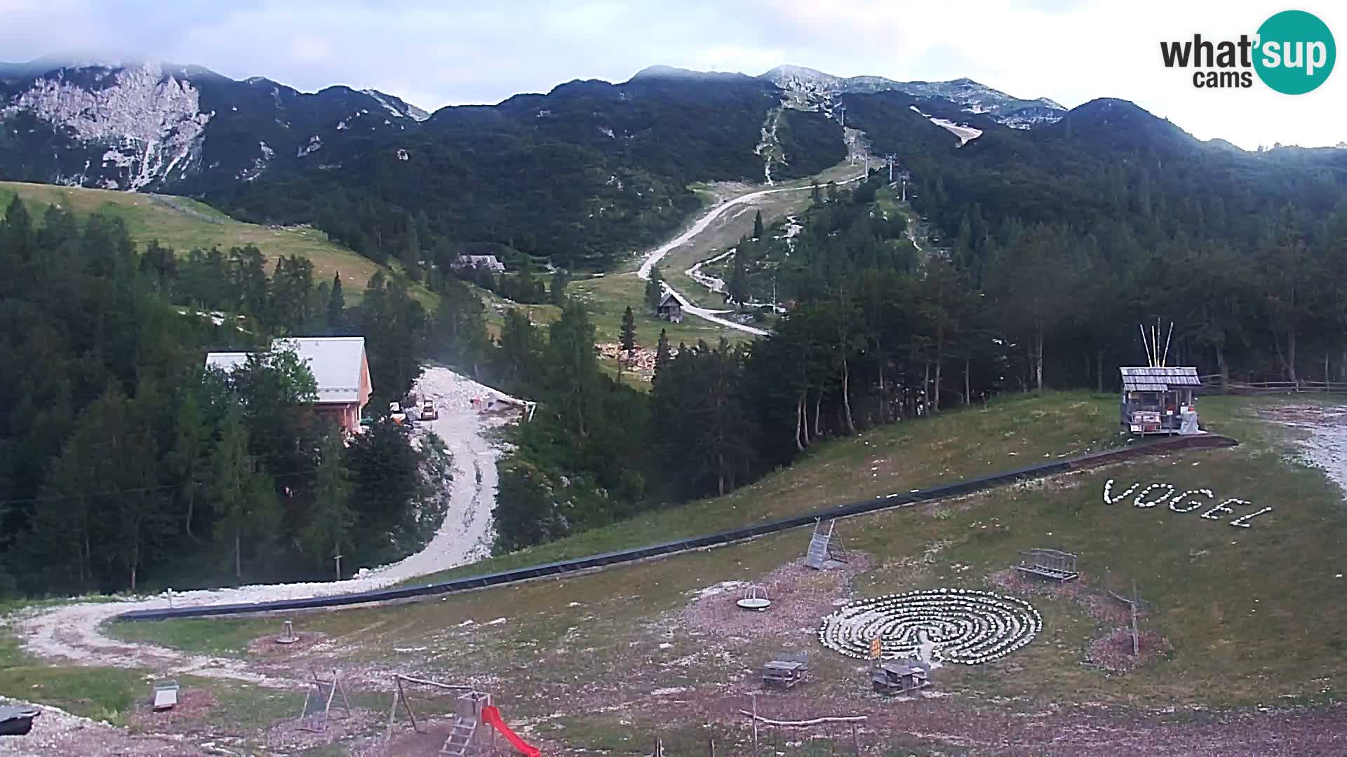 Spletna kamera Smučišče Kamera v zivo Vogel – postaja nihalke