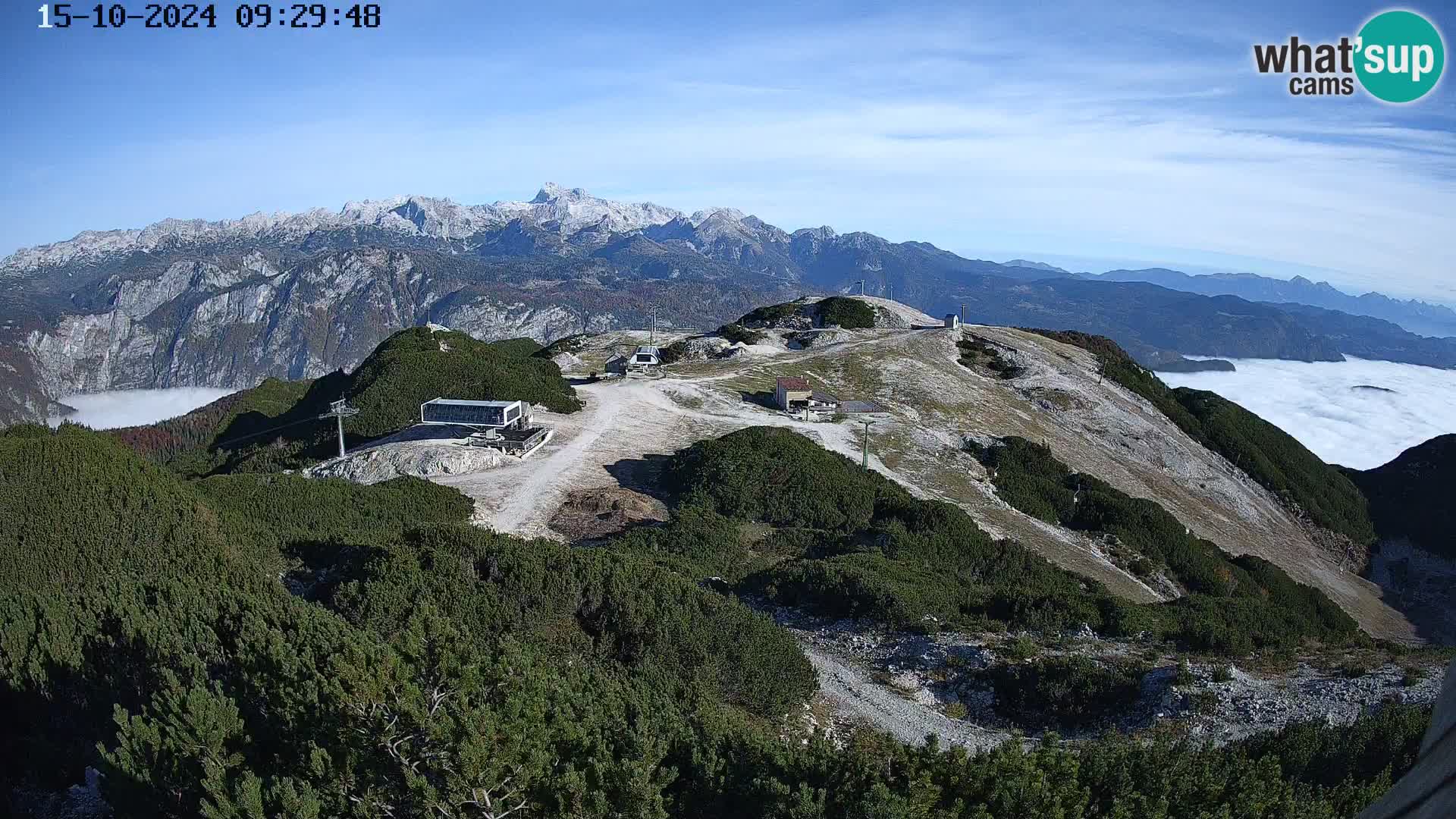 Vogel Ski Resort webcam View from Orlova Glava to Triglav