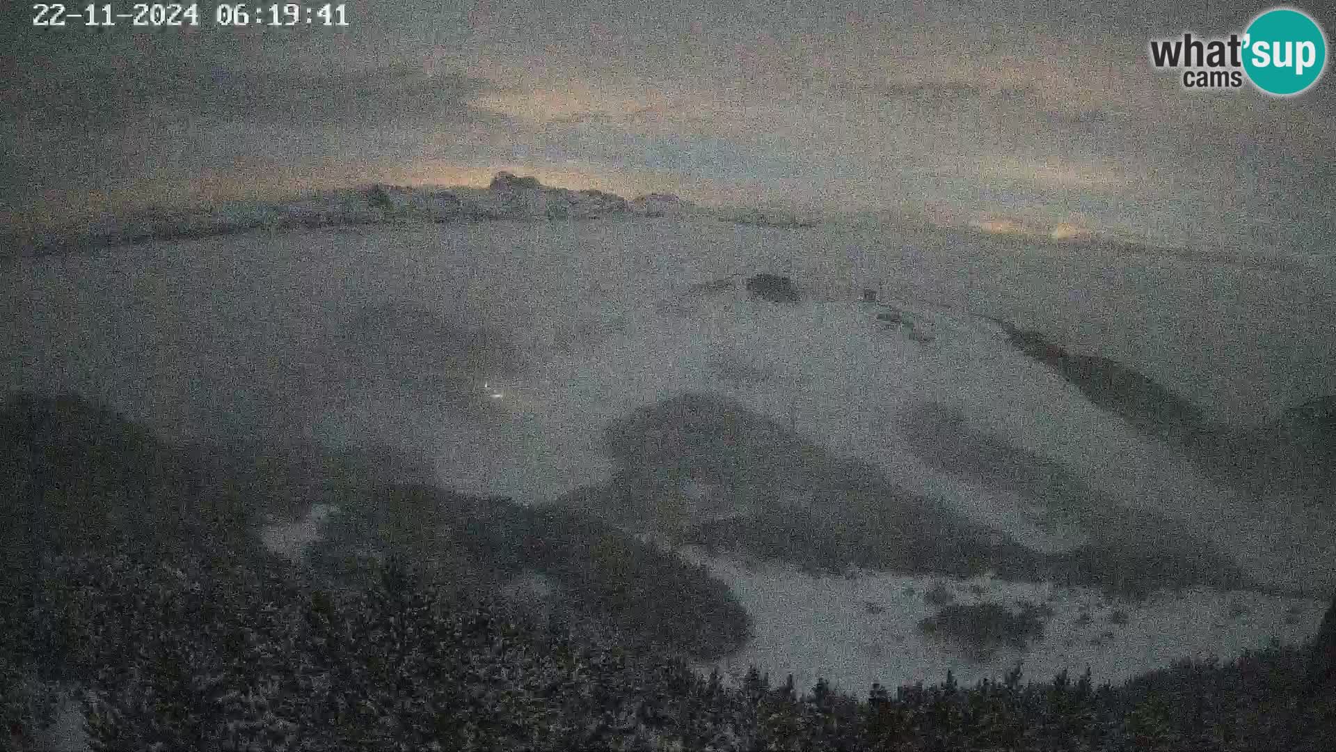 Stazione sciistica Vogel webcam Panorama dalla Orlova glave verso il Triglav