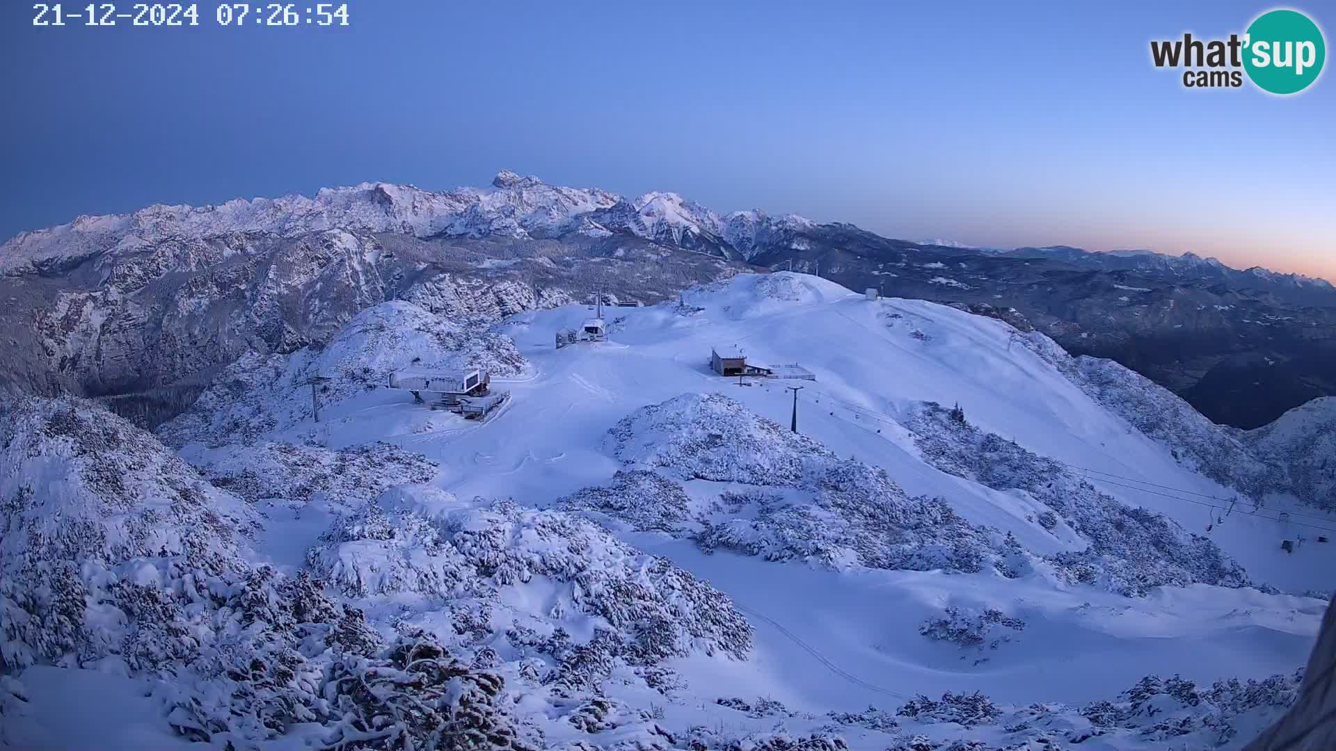 Vogel Ski Resort webcam View from Orlova Glava to Triglav