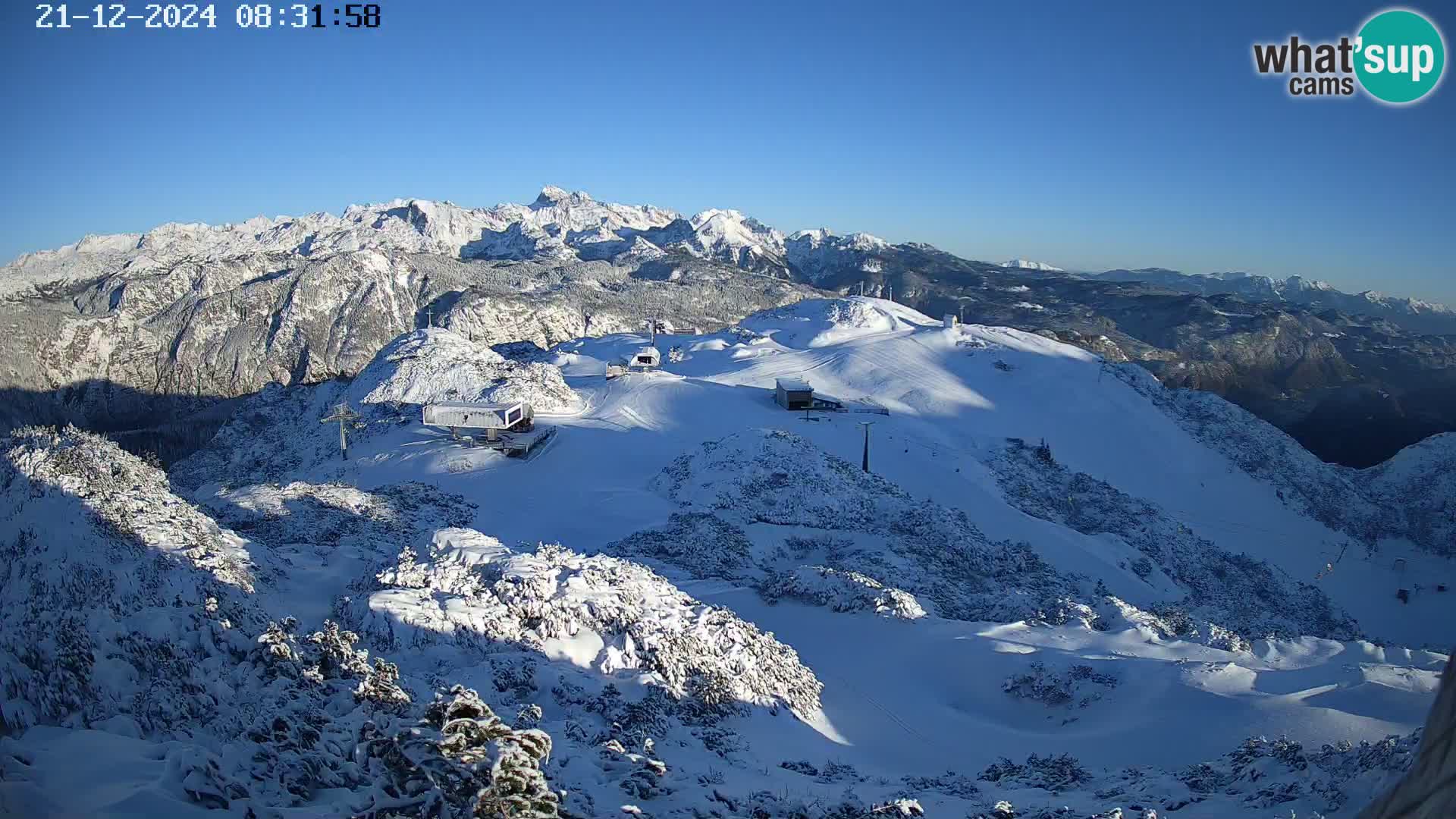 Vogel Ski Resort webcam View from Orlova Glava to Triglav