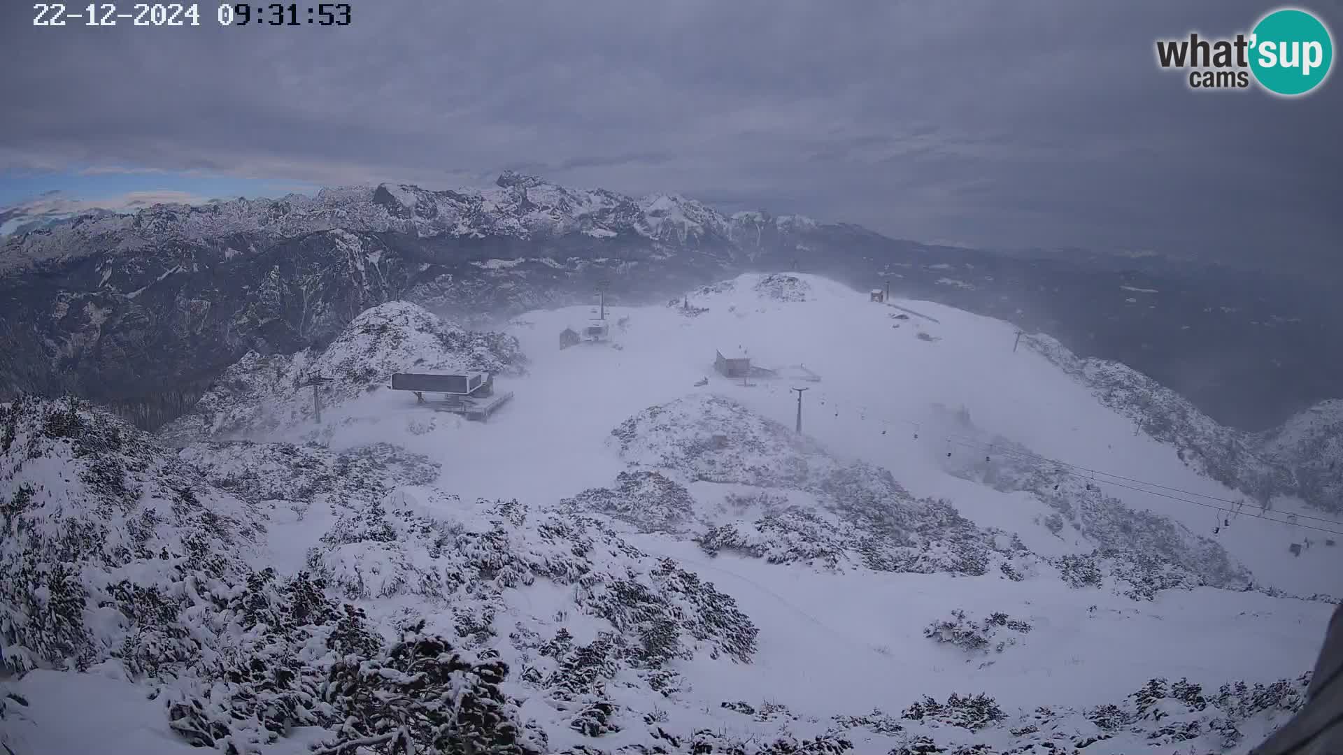 Vogel Ski Resort webcam View from Orlova Glava to Triglav