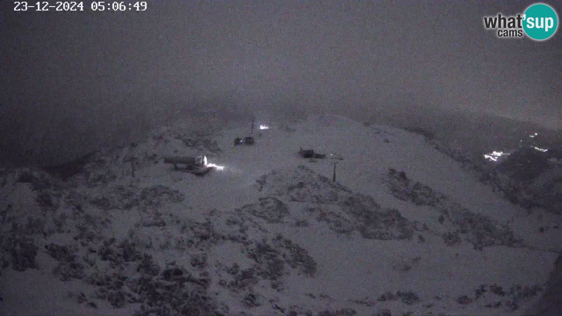 Vogel Ski Resort webcam View from Orlova Glava to Triglav