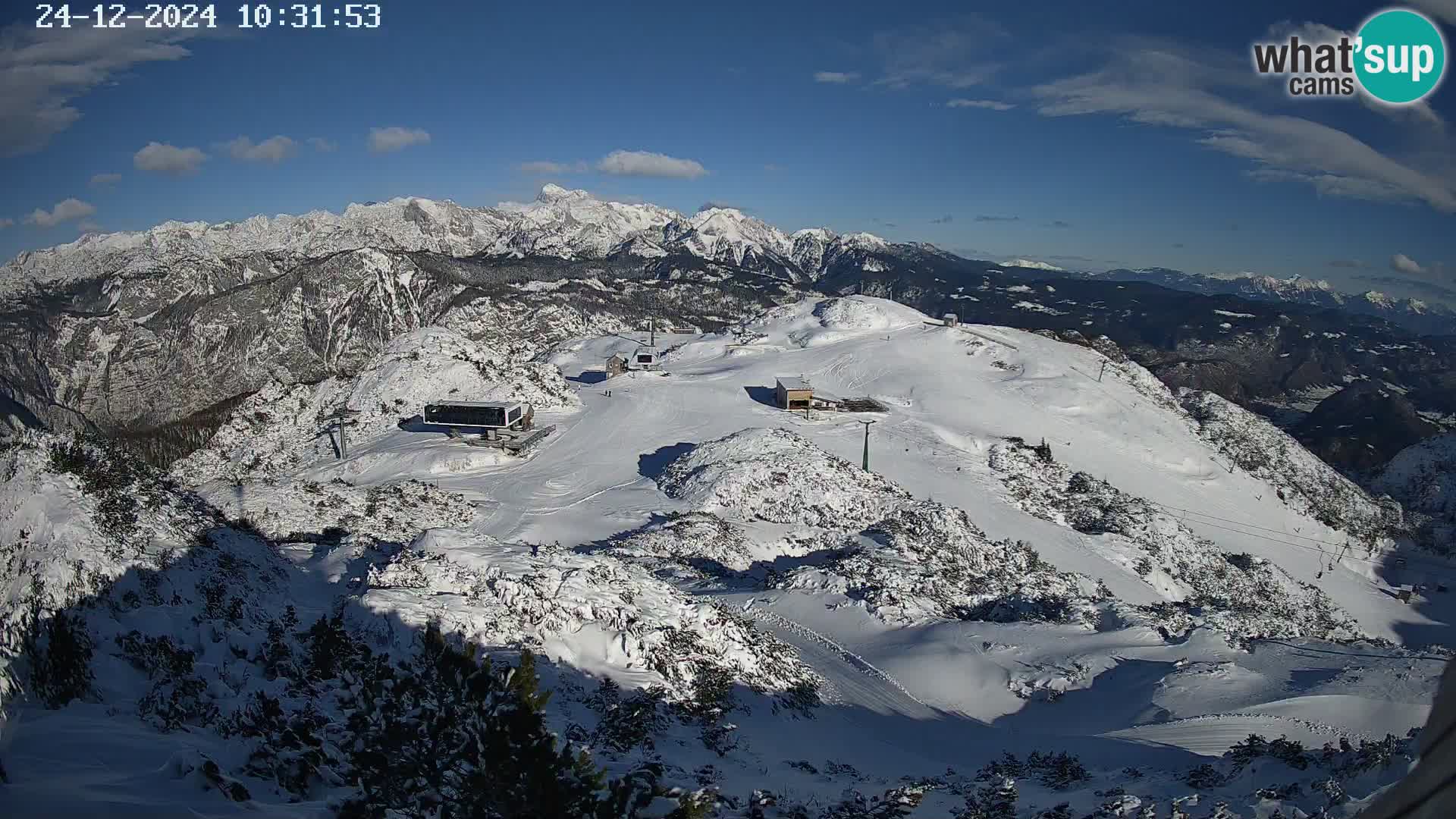 Vogel Ski Resort webcam View from Orlova Glava to Triglav