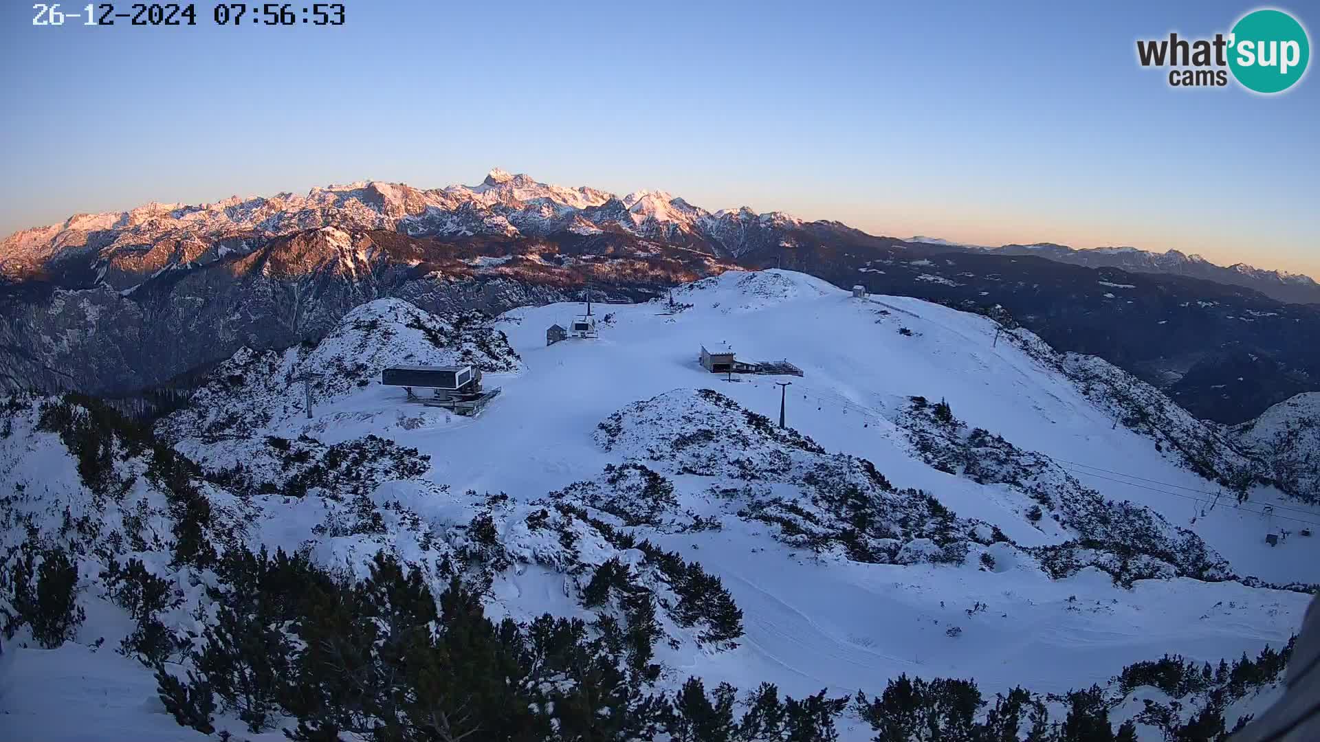 Vogel Ski Resort webcam View from Orlova Glava to Triglav