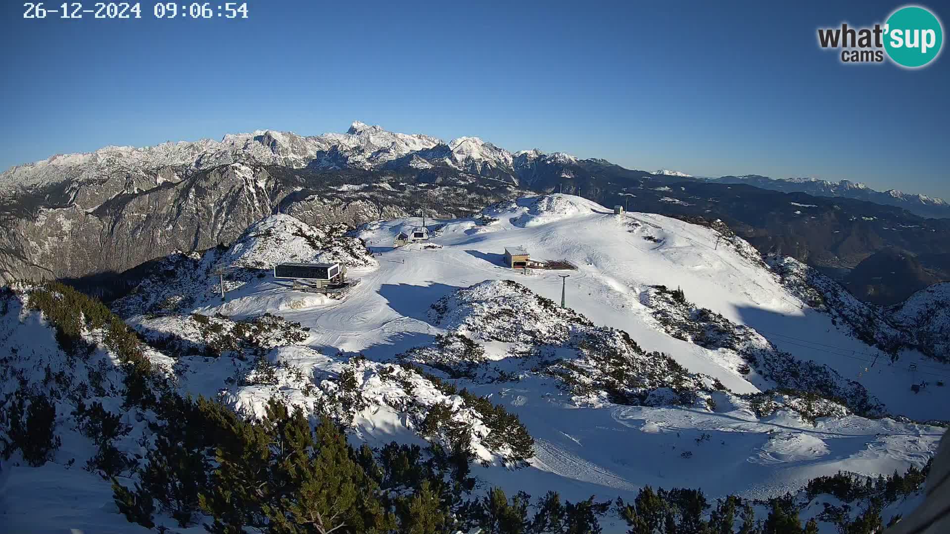 Vogel Ski Resort webcam View from Orlova Glava to Triglav