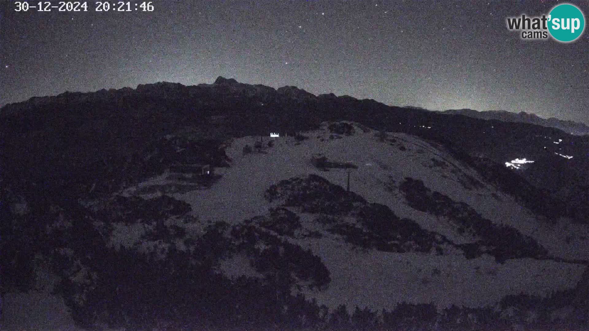 Vogel Ski Resort webcam View from Orlova Glava to Triglav