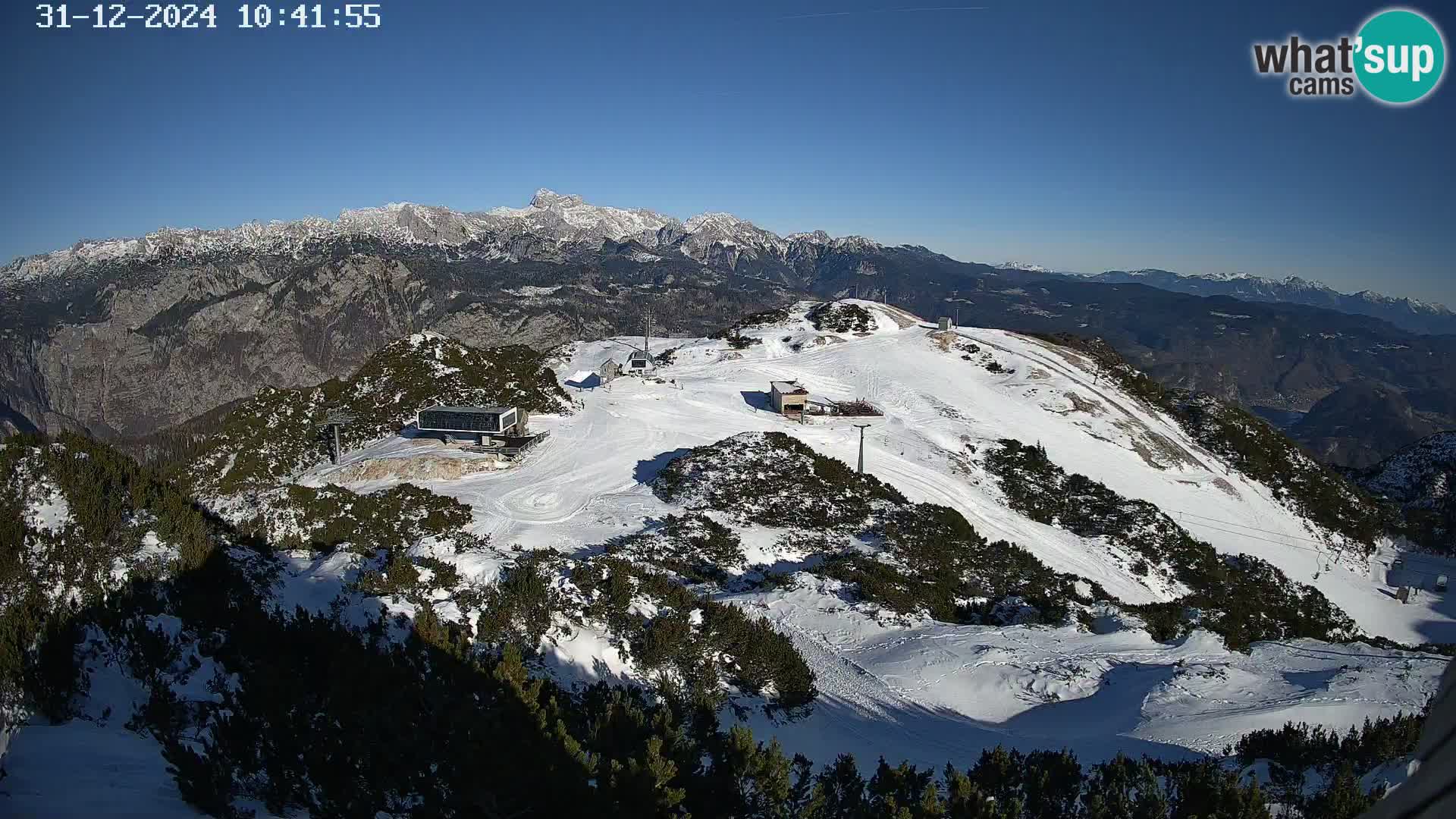 Vogel Ski Resort webcam View from Orlova Glava to Triglav