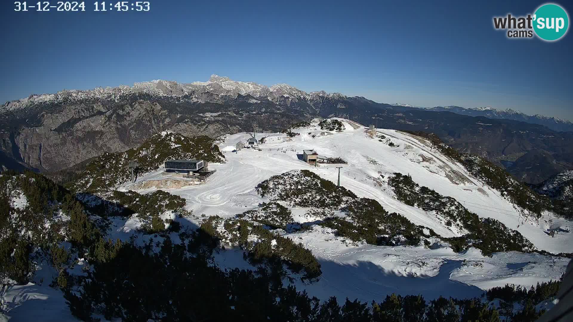 Vogel Ski Resort webcam View from Orlova Glava to Triglav