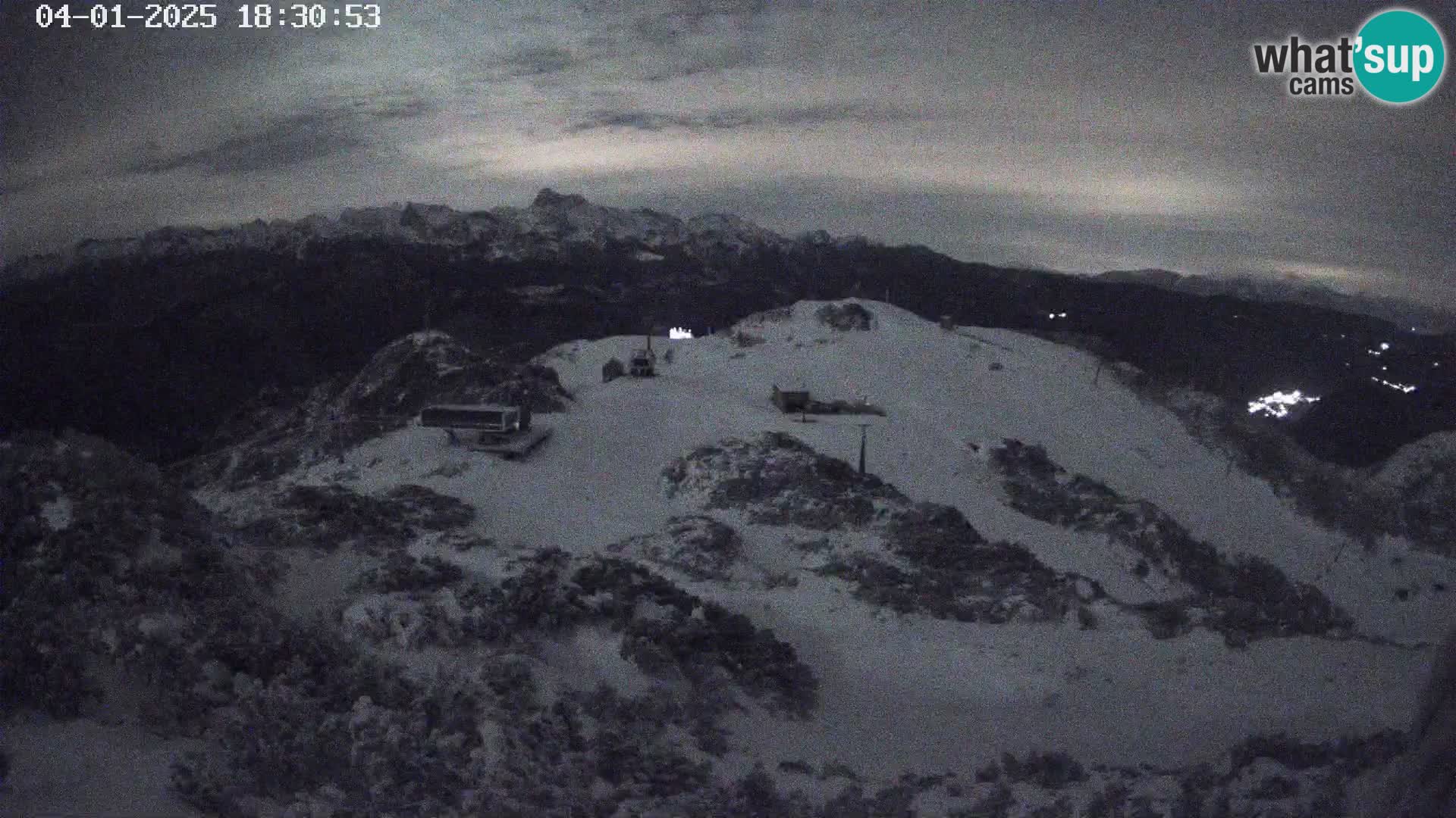 Vogel Ski Resort webcam View from Orlova Glava to Triglav