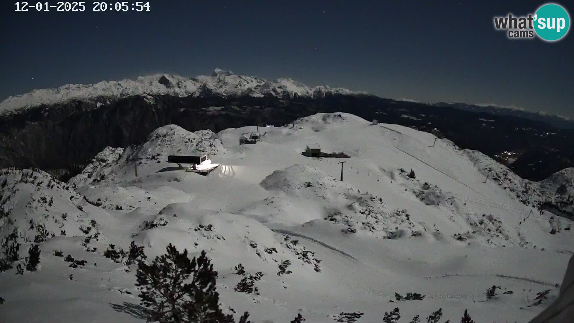 Vogel Ski Resort webcam View from Orlova Glava to Triglav