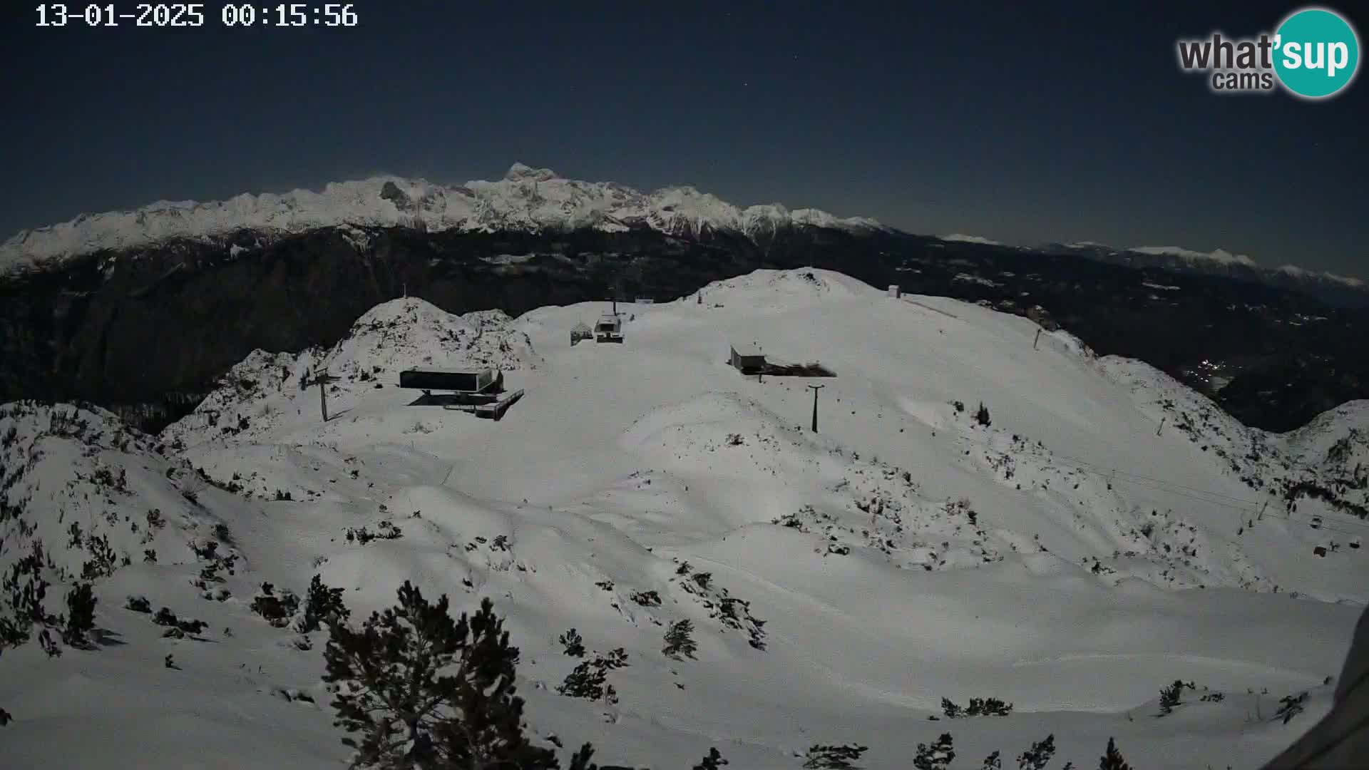 Vogel Ski Resort webcam View from Orlova Glava to Triglav