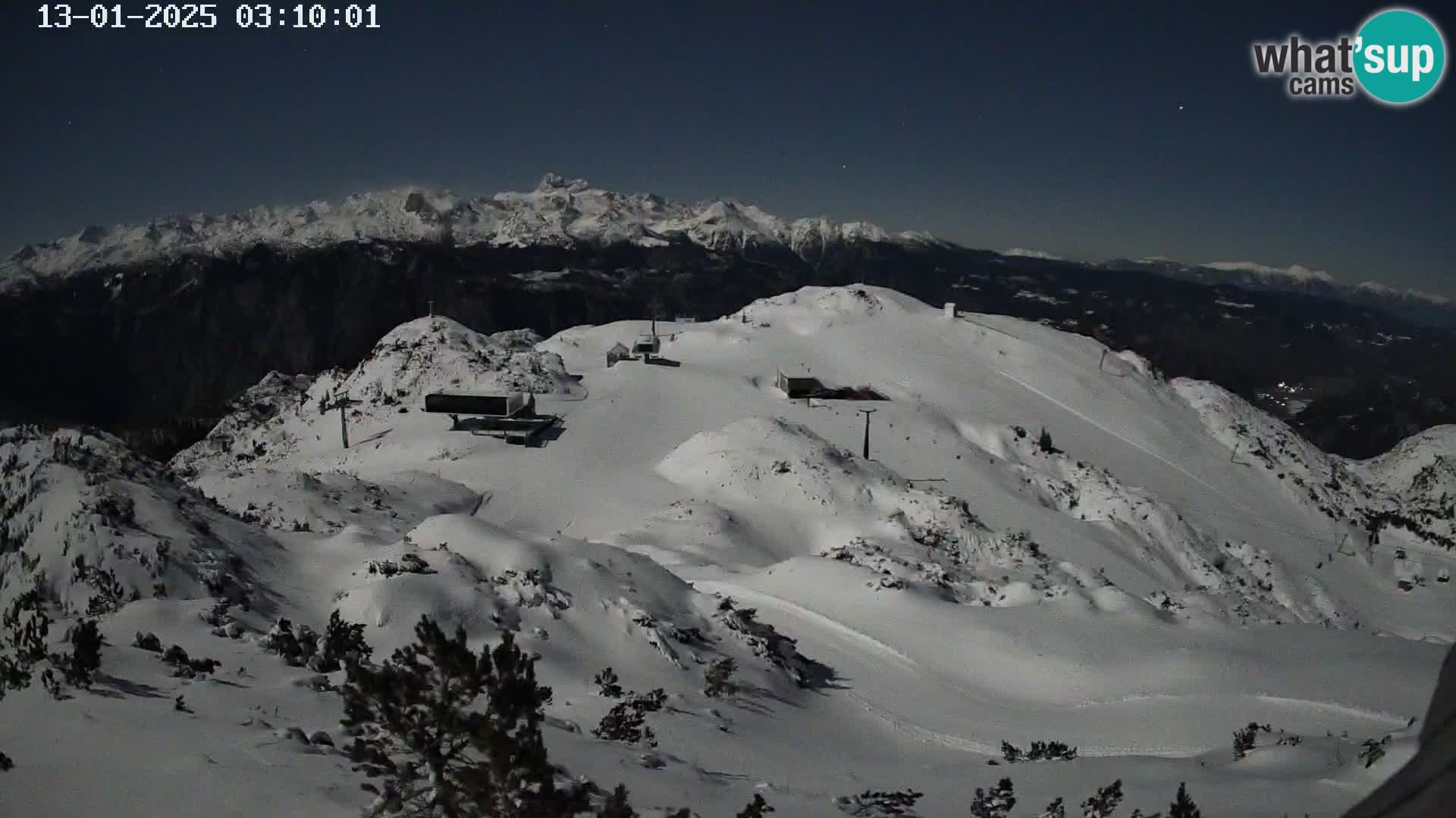 Vogel Ski Resort webcam View from Orlova Glava to Triglav