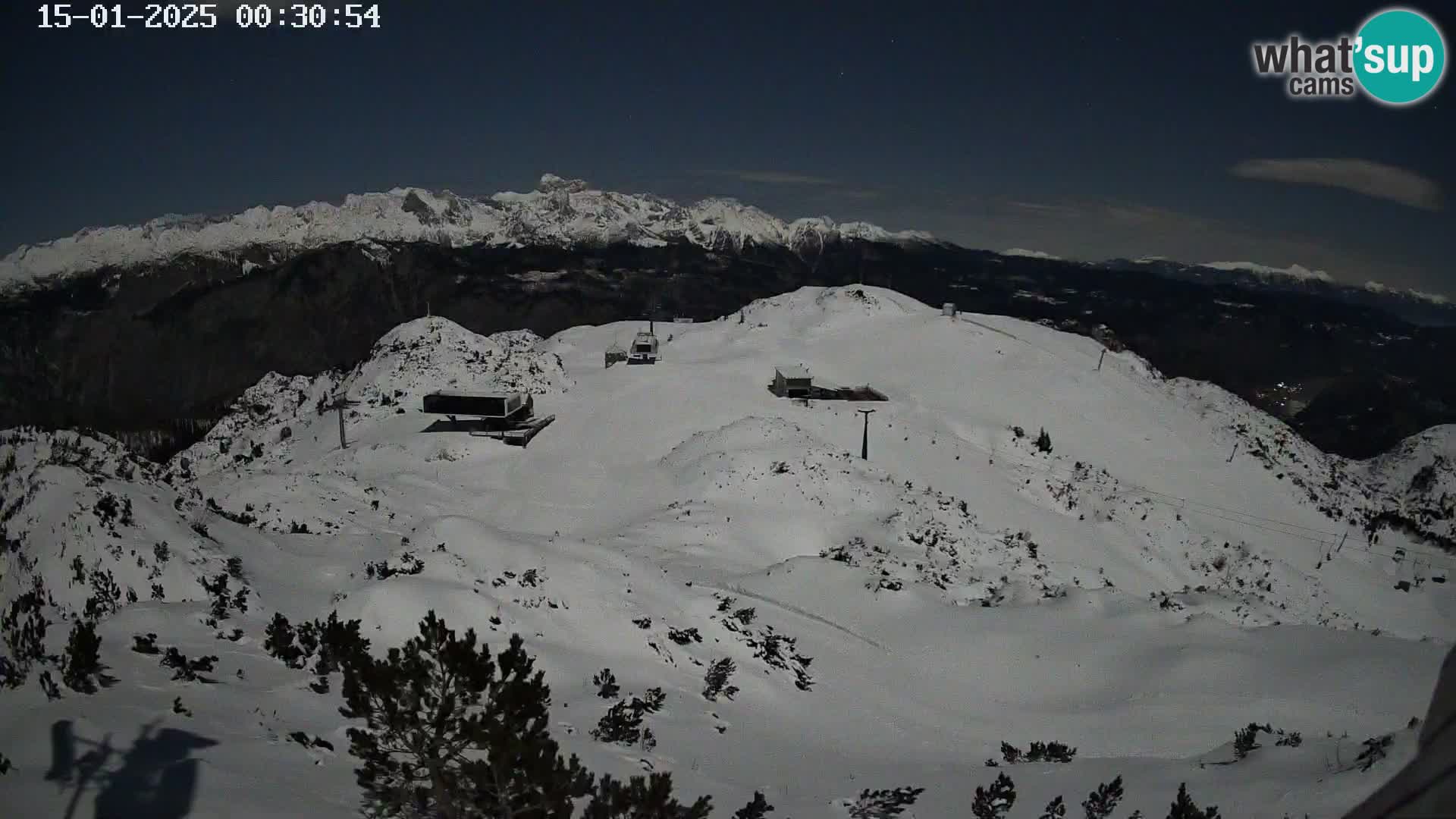 Vogel Ski Resort webcam View from Orlova Glava to Triglav