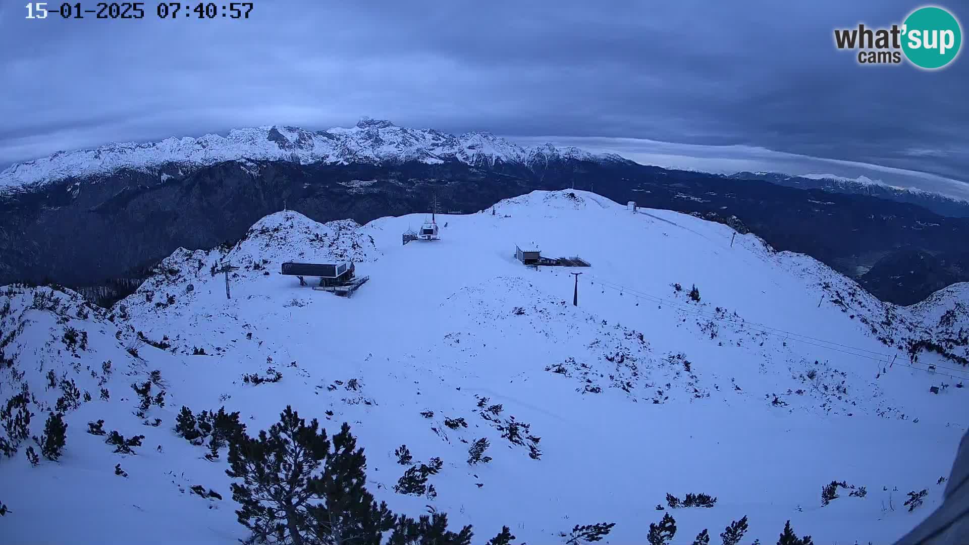 Vogel Ski Resort webcam View from Orlova Glava to Triglav