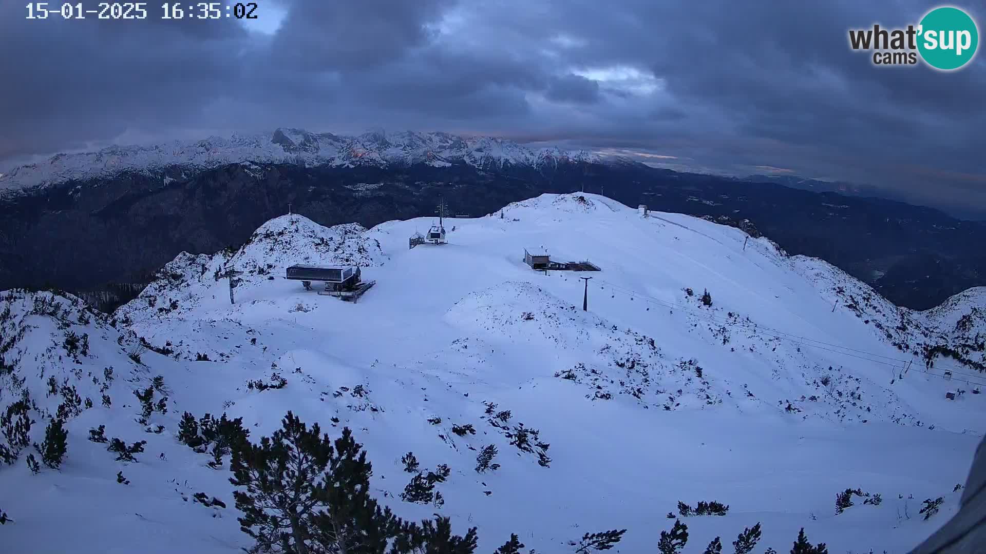 Vogel Ski Resort webcam View from Orlova Glava to Triglav