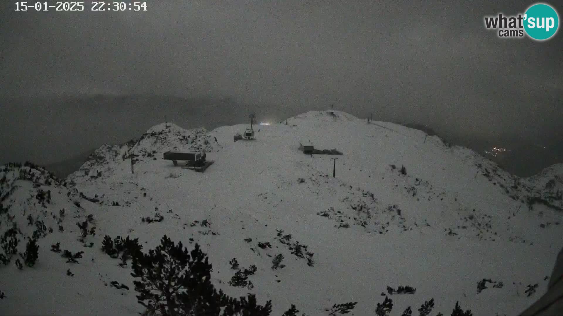 Vogel Ski Resort webcam View from Orlova Glava to Triglav