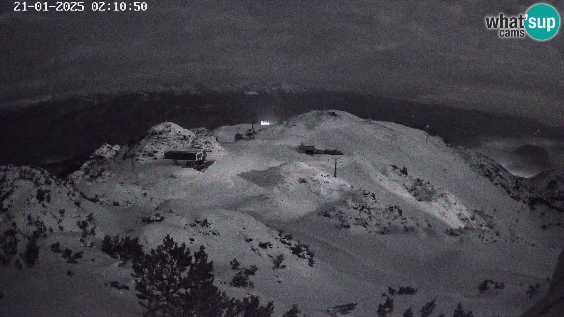 Vogel Ski Resort webcam View from Orlova Glava to Triglav