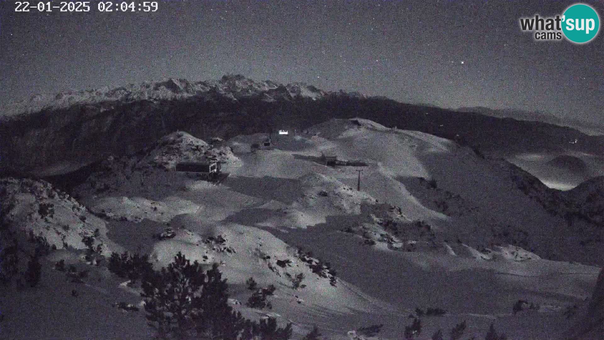 Vogel Ski Resort webcam View from Orlova Glava to Triglav